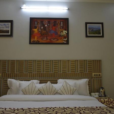 Hotel Sapphire Dharamshala Room photo